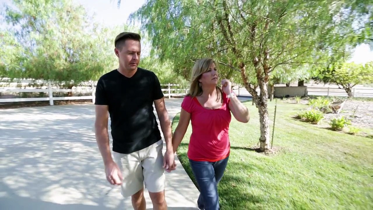 Tiny House Hunting- Shrinking a Family Home - FYI