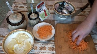 Как вкусно засолить сельдь дома посол селедки простой рецепт