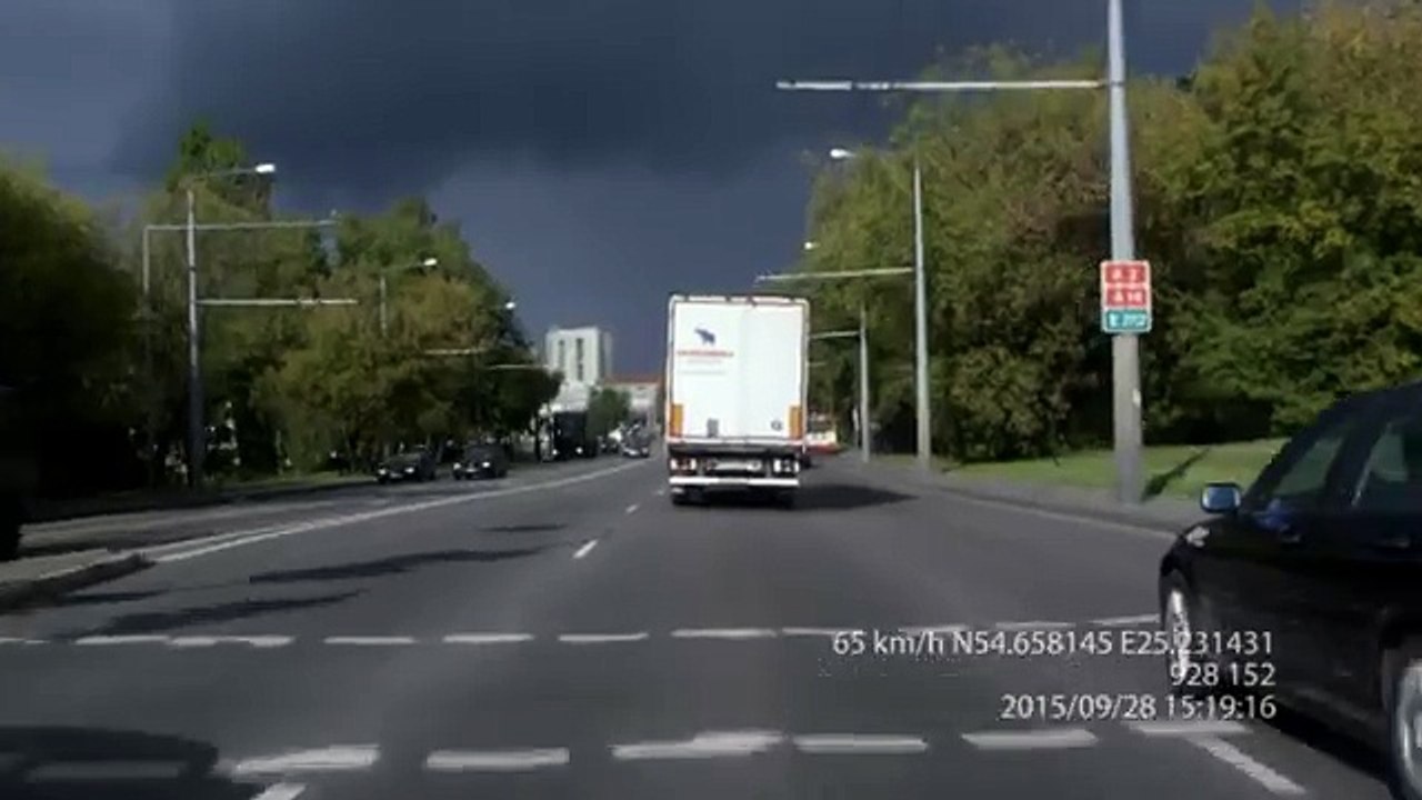 Lukoil - Keliuose truksta kavos
