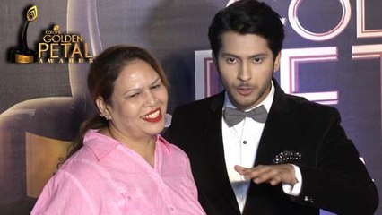 (Video) Namish Taneja Shares His Love For His Mother | Golden Petal Awards 2016 | Red Carpet