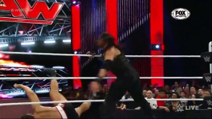 WWE RAW 14/12/15 ROMAN REINGNS VS SHEAMUS WWE WORLD HEAVYWEIGHT CHAMPIONSHIP
