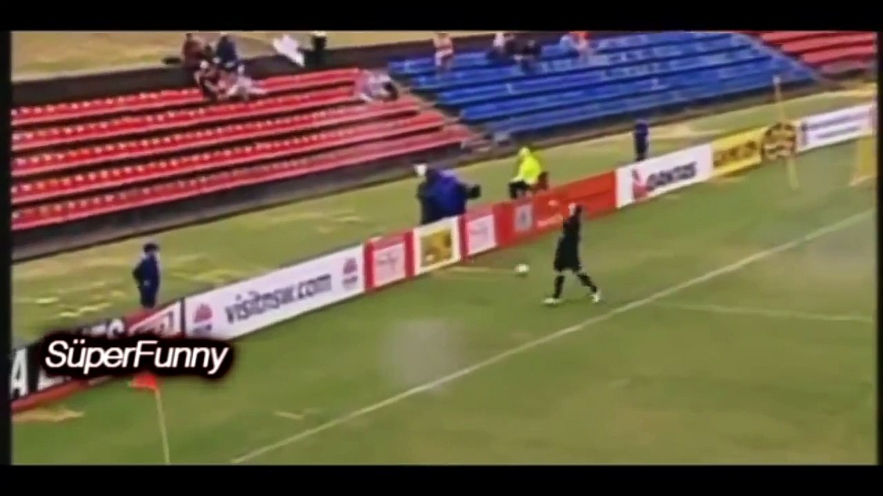 En Yeni Komik Futbol Videoları - Funny Football Moments 2014