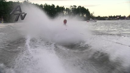 Barefoot waterskiing