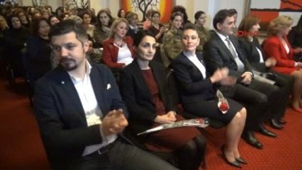 Kosovalı Türk Kadınlar 'Toplumda Kadın'ı Tartıştı