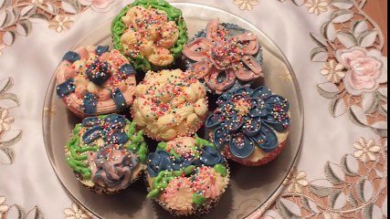 как украшать Капкейки Decorating Cupcakes
