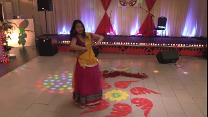 Young Girl Beautiful Dance on Prem Ratan Dhan Payo