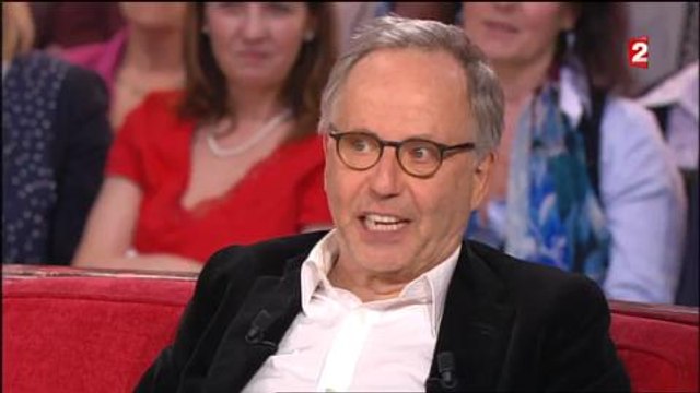 Fabrice Luchini : il taquine la robe ultra-courte de Marina Kaye
