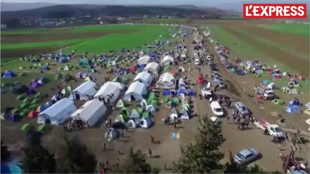 Grèce: un drone filme un camp de migrants bloqués à la frontière