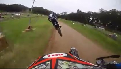 Mettre des bosses sur un circuit de dirt