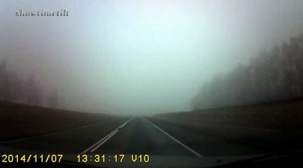 자욱한 안개 낀 도로가 무서운 이유