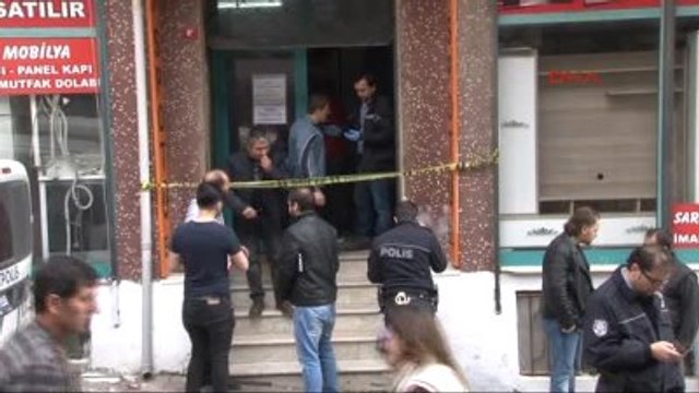 Kağıthane'de Cinayet: İşyeri Sahibi Boğazı Kesilmiş Halde Bulundu