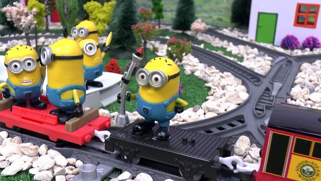 Play Doh Minions Funny Beach Story Peppa Pig Ice Cream Despicable Me Thomas and Friends To