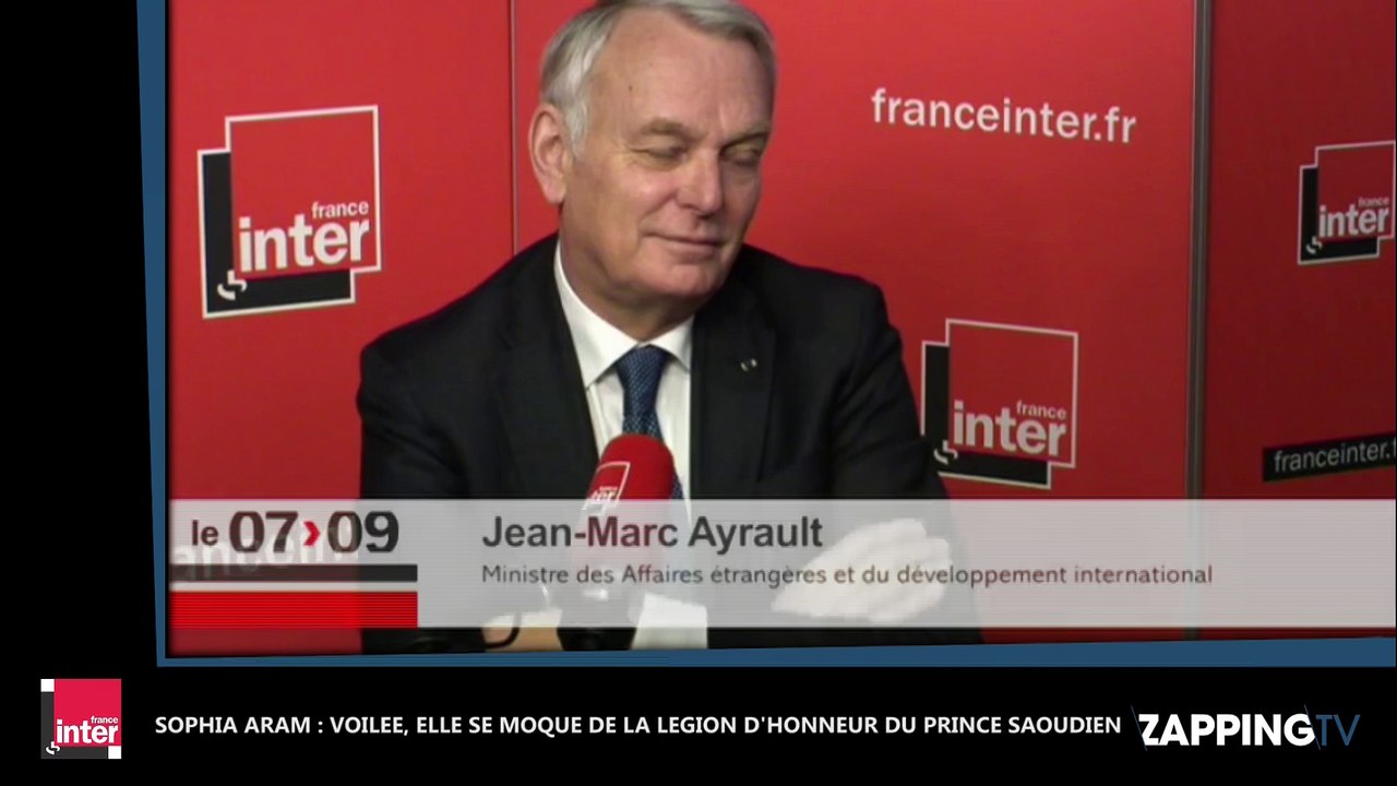 Sophia Aram : Voilée, elle se moque de la Légion d'Honneur du prince saoudien (Vidéo)