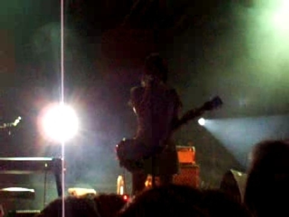 Blonde Redhead @ Paris, Equally Damaged 2/3