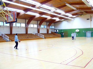 Parrainsde basket JAVCM au tir depuis le milieu du terrain