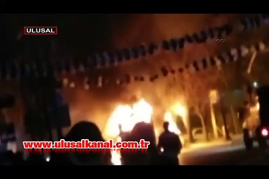 Nurtepe'de yüzleri maskeli kişiler toplu taşıma aracını yaktılar