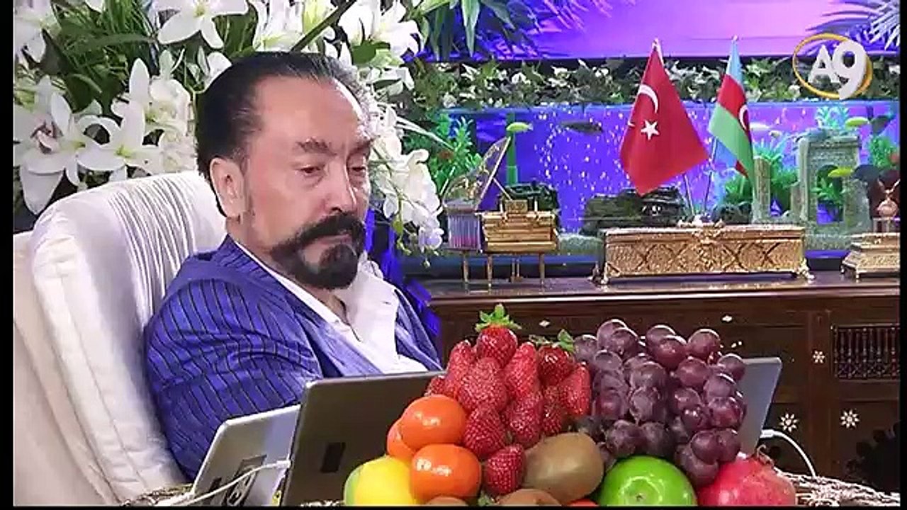Bediüzzaman Said Nursi Hazretleri: Hz. Mehdi (as) münafık cereyanını dağıtacaktır.