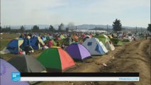 توقعات بوصول أعداد اللاجئين العالقين في اليونان إلى سبعين ألفا