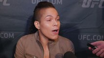 Amanda Nunes understands if she has to wait for Ronda Rousey