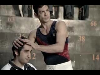 Ginnasta - spot divertente shampoo Clear