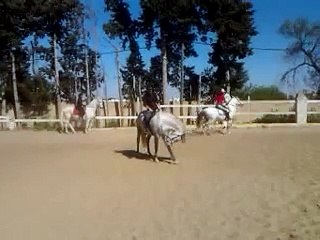yo montando con mis amigas :D