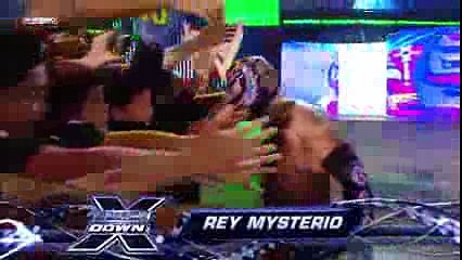 FULL-LENGTH MATCH - SmackDown - Rey Mysterio vs. Batista - Street Fight