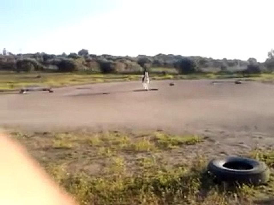 YO MONTANDO A MI CABALLO OTELO AL TROTE Y UN POCO AL GALOPE :D