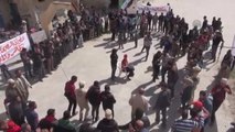 Suriye'de Rejim Karşıtı Gösteriler Yeniden Başladı