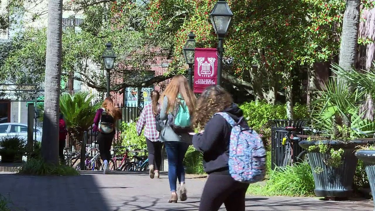 Schwarze US-Studentenführerin vor US-Wahl noch unentschieden