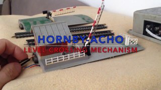 Hornby-Acho Level crossing mechanism