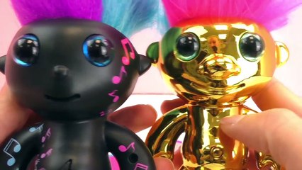Danse avec les petits trolles comparaison – Noir et Doré – Balancent leurs cheveux