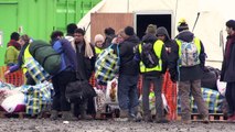 Les premiers migrants arrivent au nouveau camp de Grande-Synthe