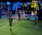 The Victorious تحدي كرة القدم الهوائية مع نجم كرة القدم الفرنسي روبرت بيريز