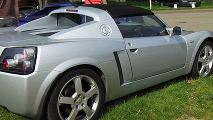 Vauxhall VX220 Roadster