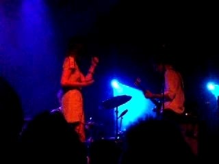 Blonde Redhead @ Paris, Silently 1/4