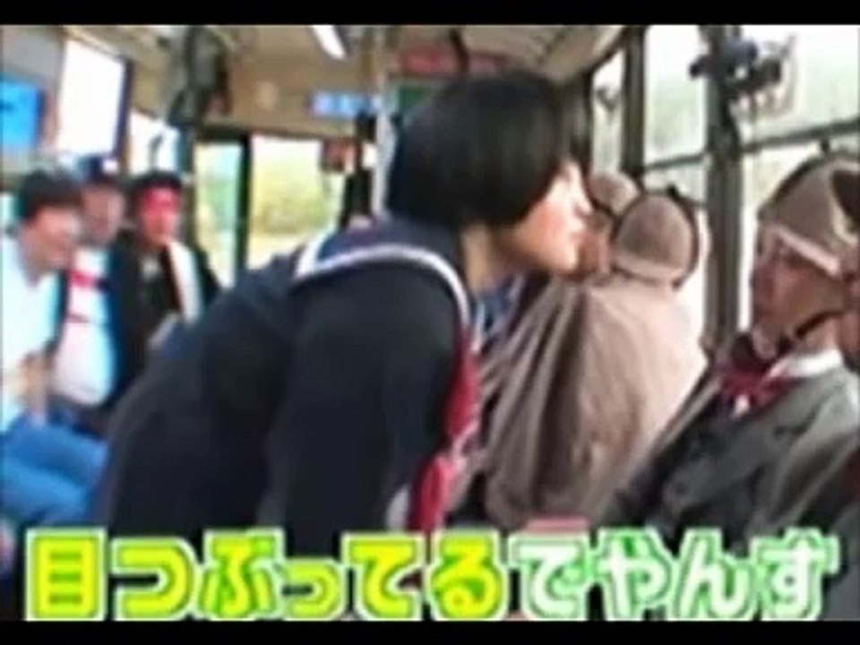 SMAP・中居君がお笑いでディープキスをしたけど、笑ってはいけない