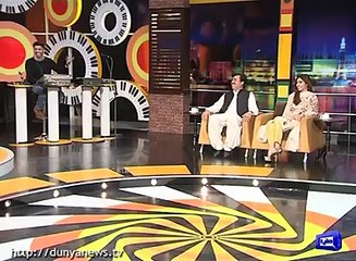 Shoukat yousfzai (PTI) and Uzma Khan plays twenty twenty with mazaqraati team..