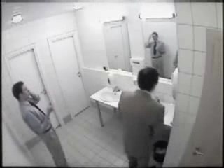 il ne faut pa fumer au toilette