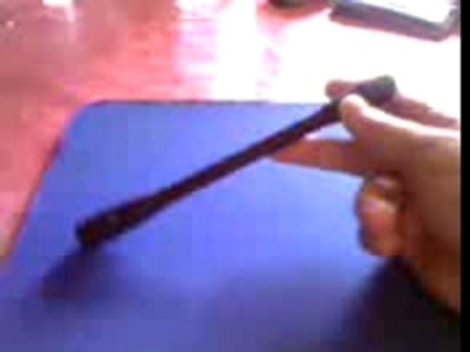 Pen spinning .aller retoure