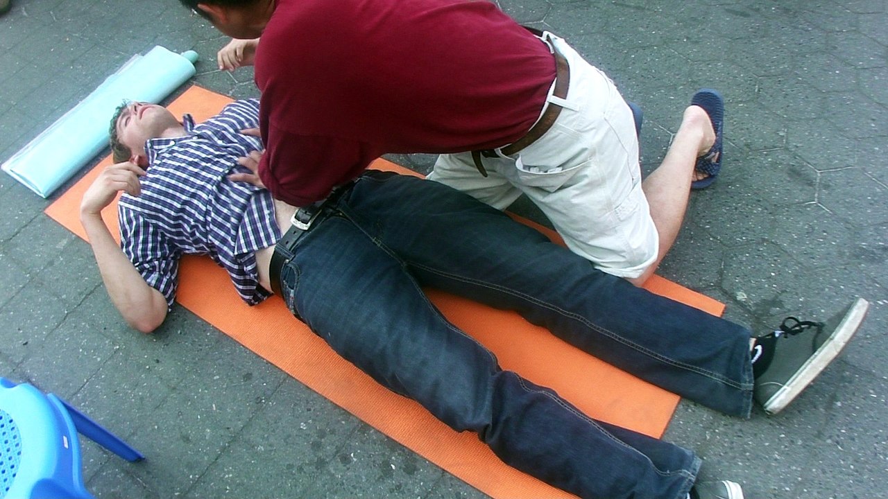 389 Luodong massage 14 street 精神治療按摩地上