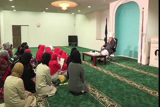 80احمدی مسلمان دہشت گردی پھیلانے والے مسلمانوں نسے کس طرح مختلف ہیں؟