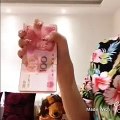 Çinli Kadının İlginç ve Hızlı Para Sayma Tekniği Yok Böyle B