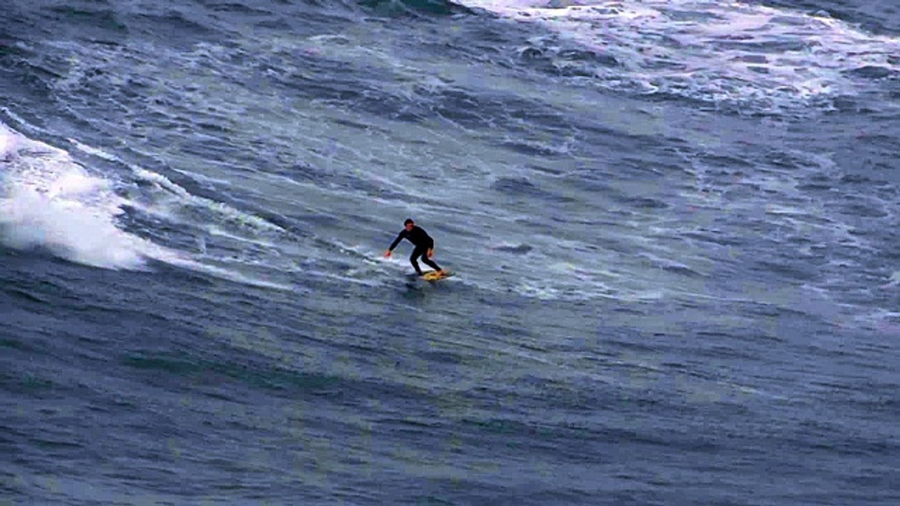 Brad Domke on Skimboard at Nazaré