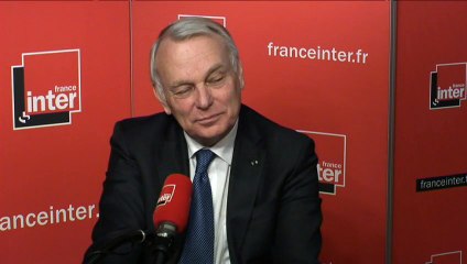 Buzz : Sophia Aram tacle la discrète remise de la légion d’honneur au prince héritier saoudien !