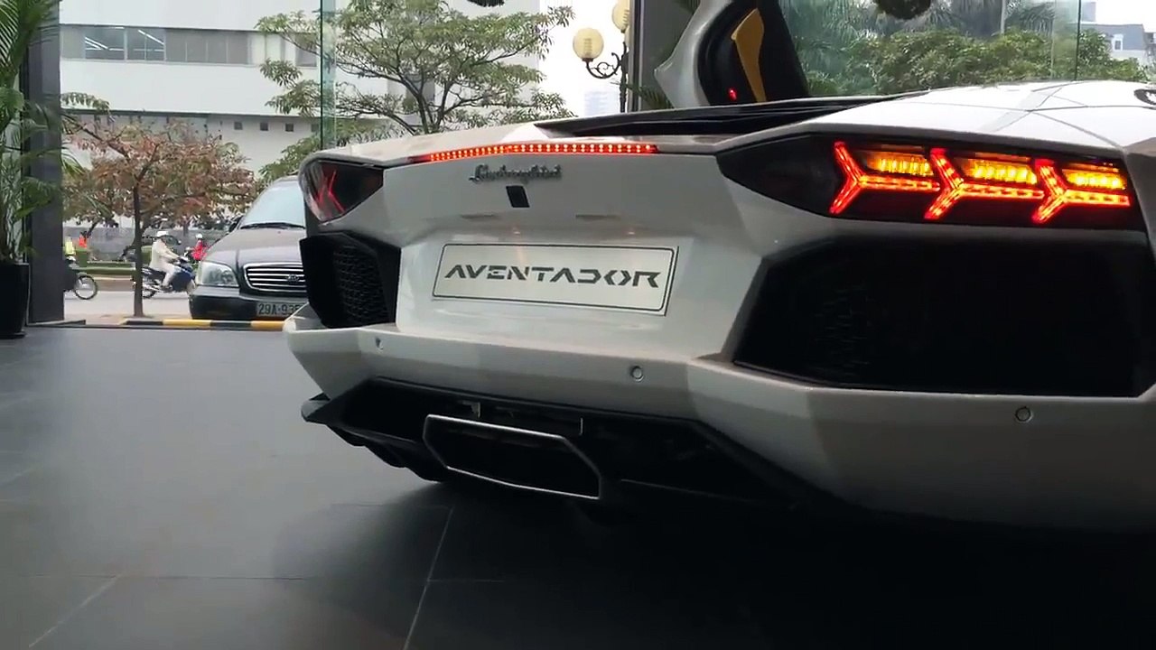 Lamborghini Aventador