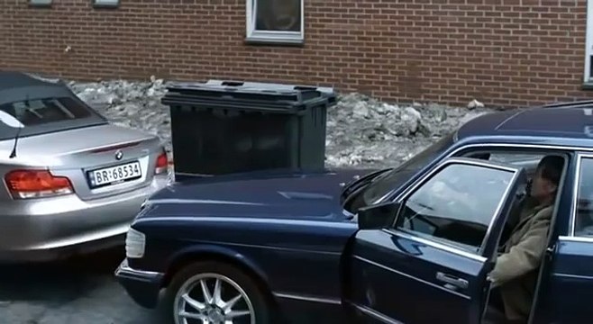 Наказал девушку за ее вождение lvru.ru