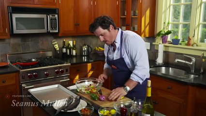 A Trick to Juicing Lemons with Seamus Mullen