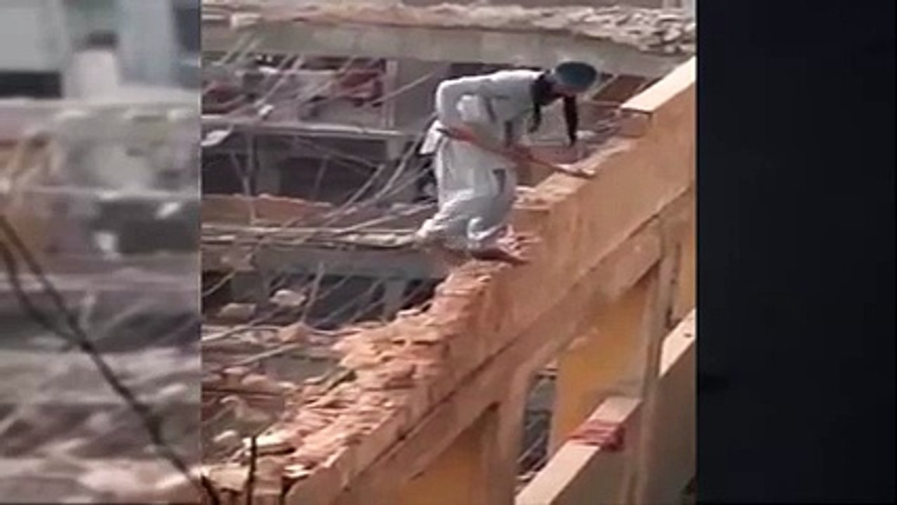 Démolisseur de l'extrême : métier dangereux, vertige interdit