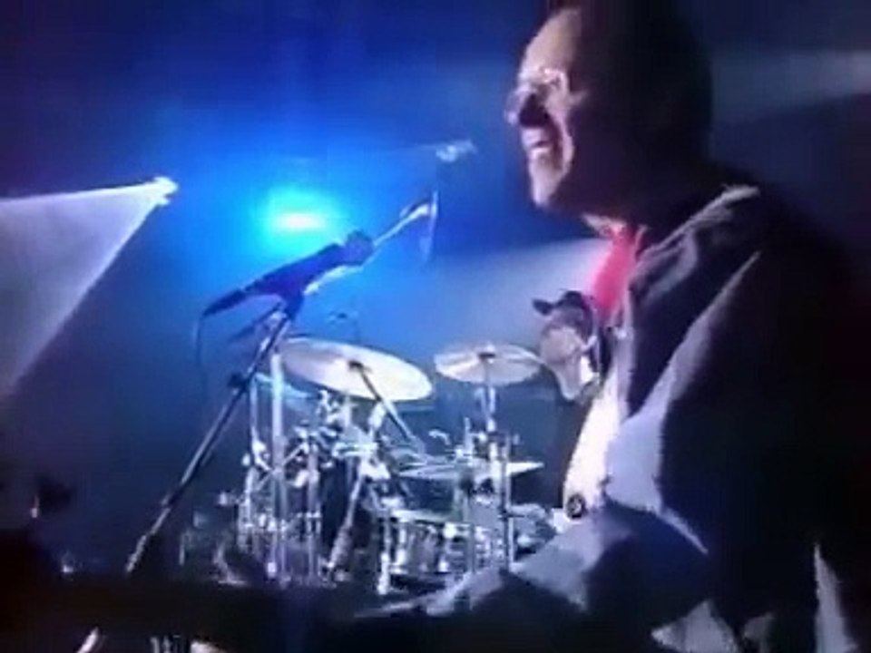 42 1995 - Johnny hallyday & Eddy mitchell & Paul Personne - be bop a lula (TV).mpg - YouTube (360p)