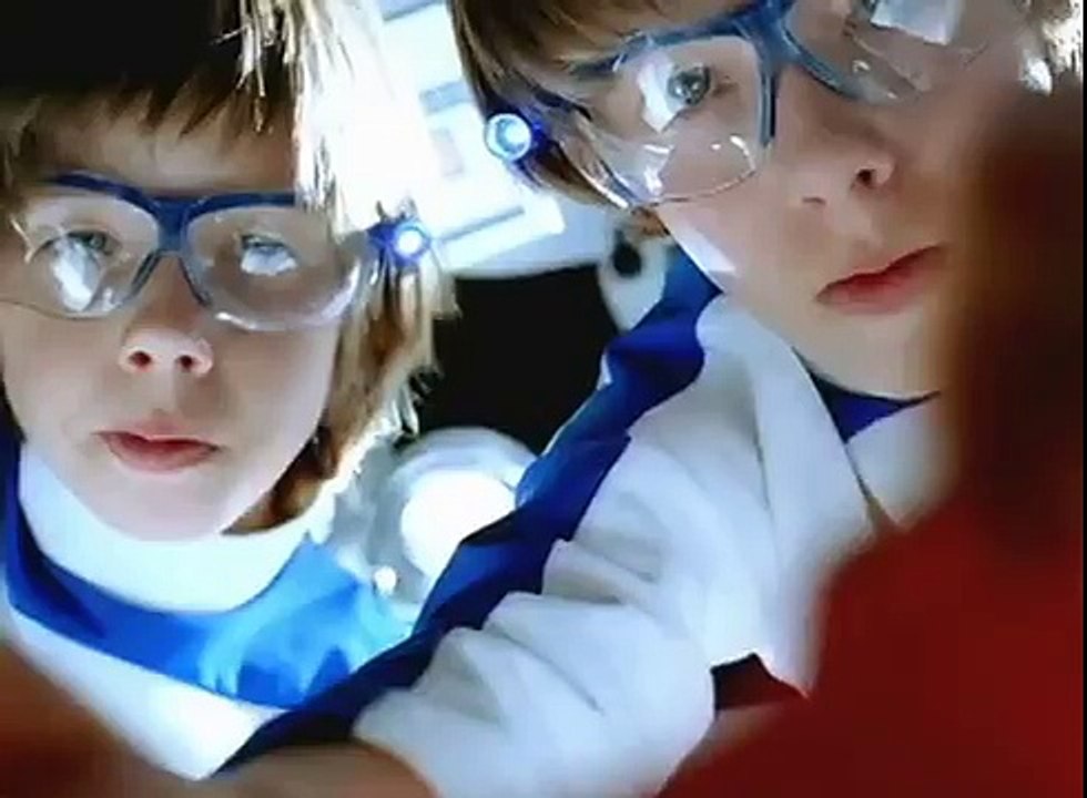 Fruit Roll Ups Tongue Tattoo (2004) Commercial